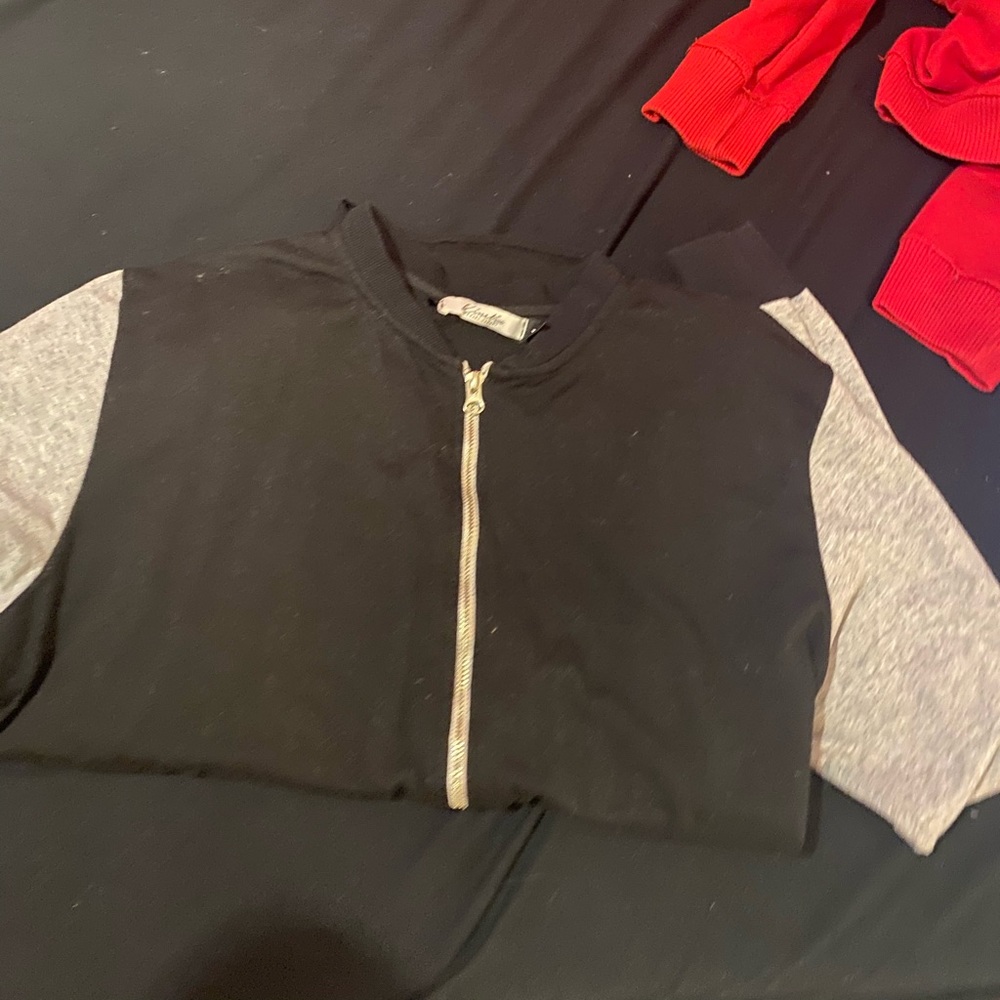 Men light weight hoodie